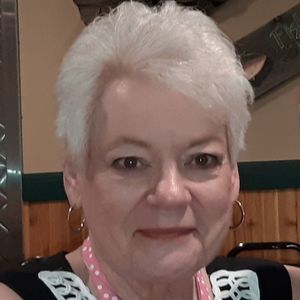 Meet your Posher, Carolyn